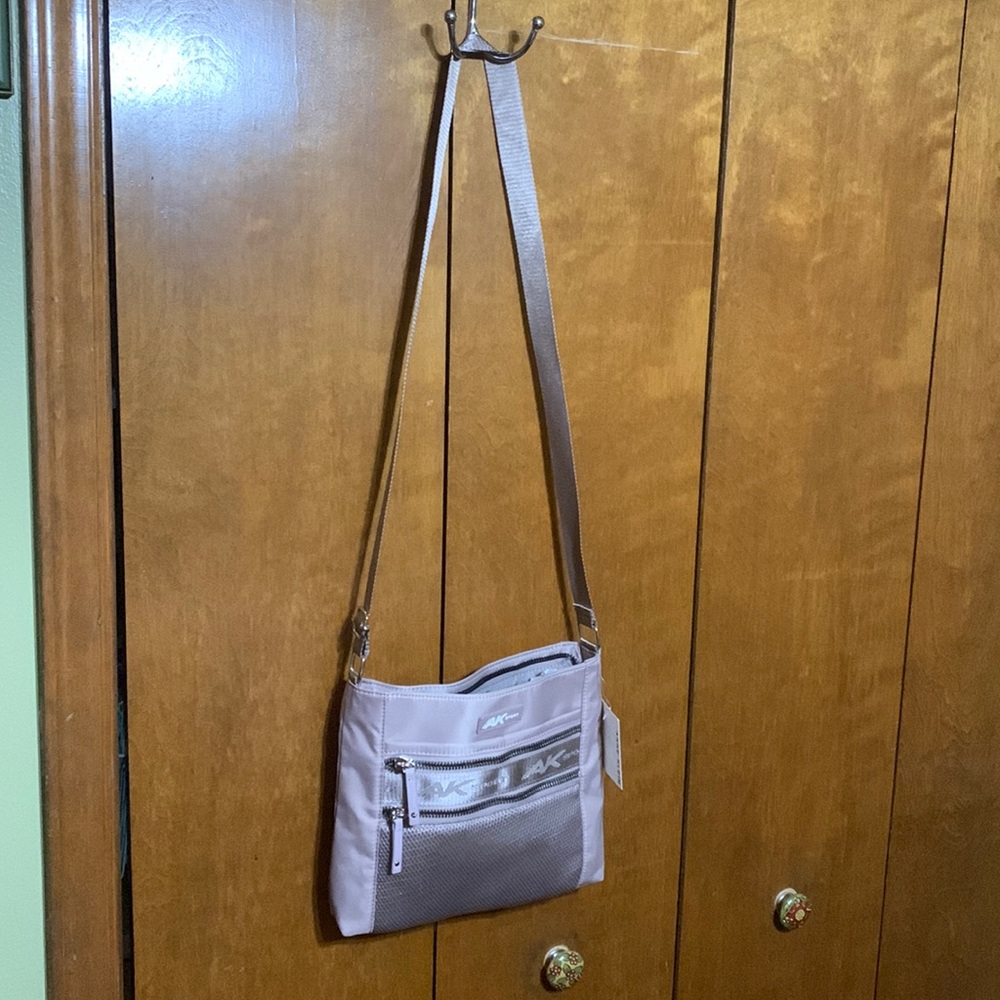 ANNE KLEIN- AK SPORT CROSSBODY BAG 🆕💜